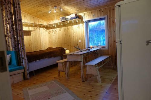 Lodge Wild Caribou's Wildwood Cabin