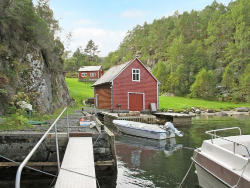 Holiday Home Laksev�gen - Fjh614