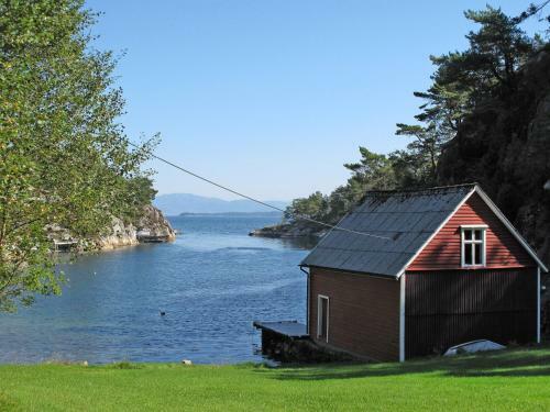 Holiday Home Laksev�gen - Fjh614