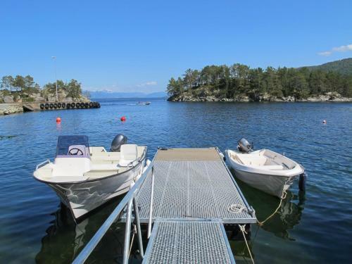 Holiday Home Gamlahuset - Fjh667