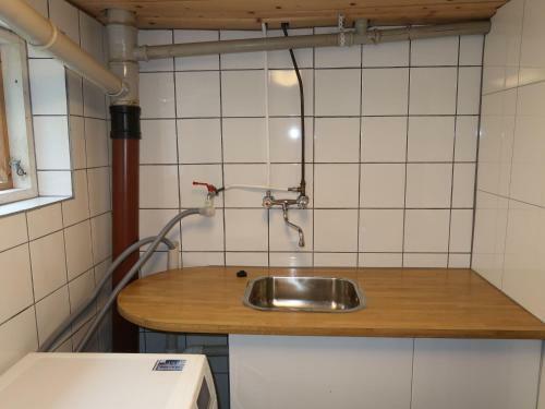 Holiday Home Gamlahuset - Fjh667