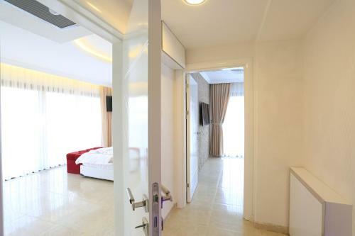 Shimal Residence Hotel