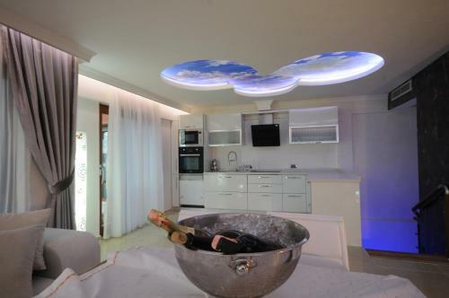 Shimal Residence Hotel