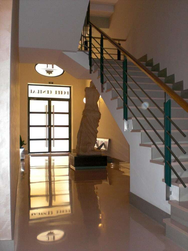 Hotel Central