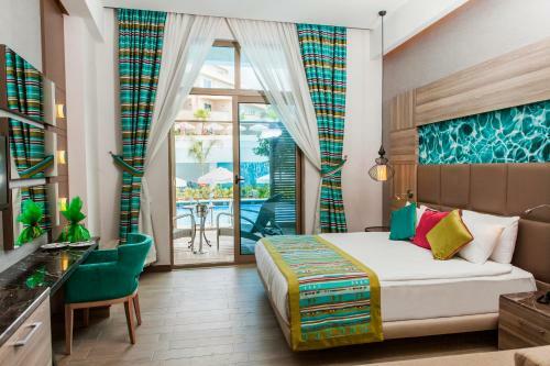 Long Beach Harmony Hotel