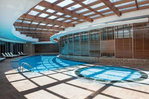Long Beach Harmony Hotel