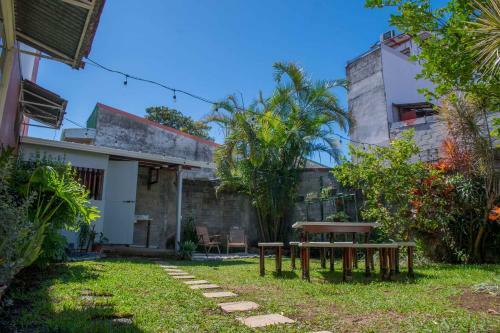 Bed & Breakfast Alice Y Juancito Boutique Hotel