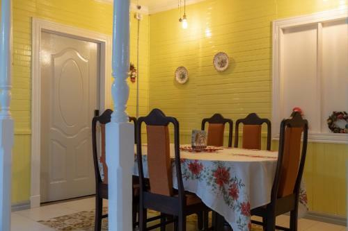 Bed & Breakfast Alice Y Juancito Boutique Hotel