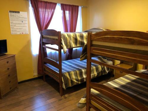 Hostal Pensi�n Y Residencial Aleros de Molina
