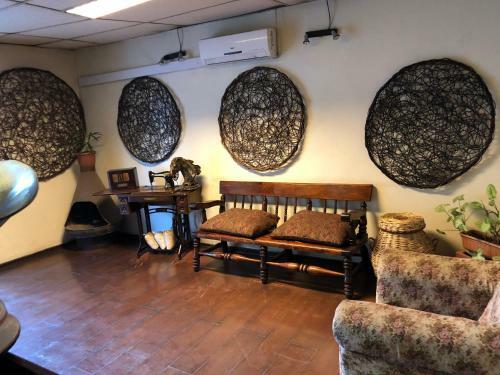 Hostal Pensi�n Y Residencial Aleros de Molina