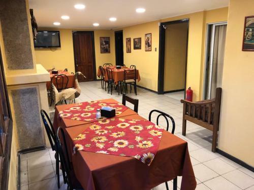 Hostal Pensi�n Y Residencial Aleros de Molina