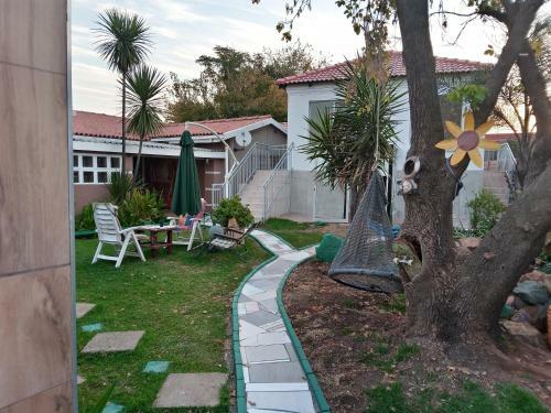 Hostal Dante Guest House