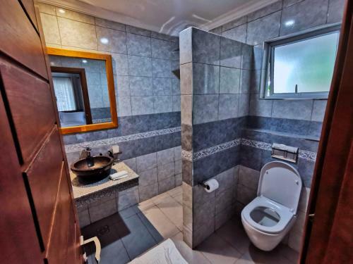 Hotel Searenity Beach Villa