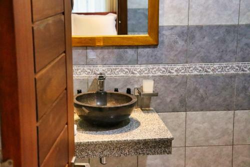 Hotel Searenity Beach Villa