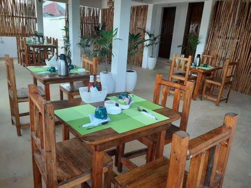 Bed & Breakfast Tropicana Kendwa Beach Hotel