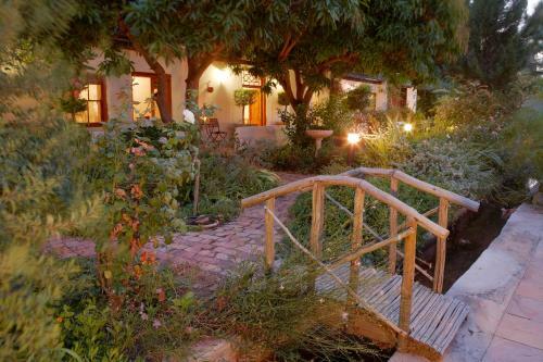 Hostal Yellow Aloe