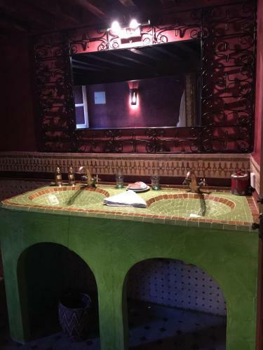 Riad La Cl� De F�s