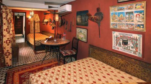 Riad Lune Et Soleil