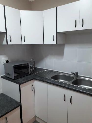 Hostal Rostalyn Guesthouse