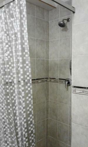 Hostal Rostalyn Guesthouse