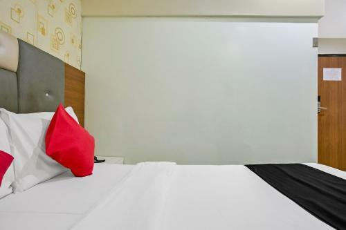 Hotel Oyo 77861 Elite Continental
