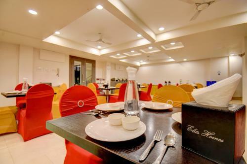 Hotel Elite Homes