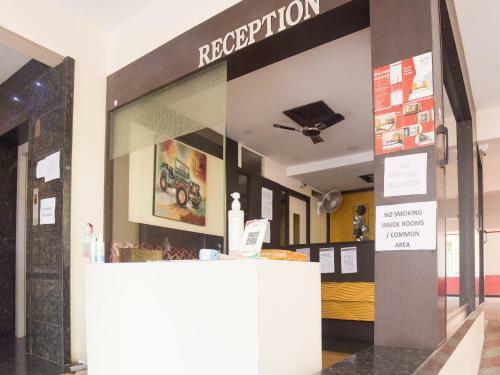 Hotel Oyo 80360 Sree Surabi Residency
