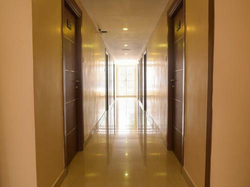Hotel Oyo 80360 Sree Surabi Residency