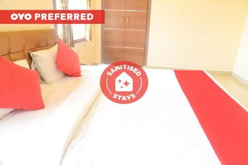 Hotel Oyo 80360 Sree Surabi Residency