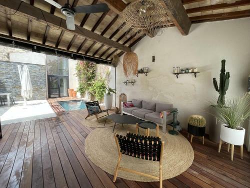 Maison Luxe Face Aux Remparts Aigues Mortes