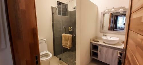 New Luxury 2 Bedroom Rooftop Apartment By The Beach
