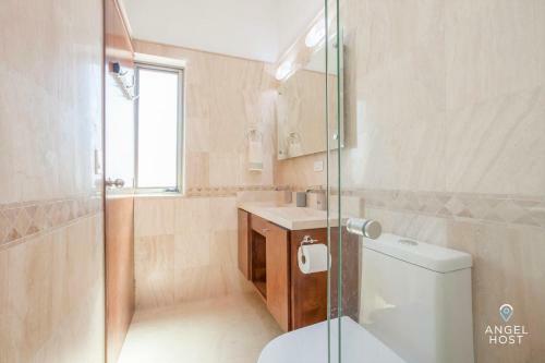 Brand New Townhome With Private Rooftop Plunge Pool