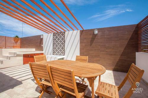 Brand New Townhome With Private Rooftop Plunge Pool