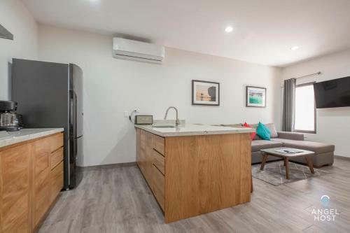 New Oceanview Rooftop Townhome With Pool Onsite Steps To Beach