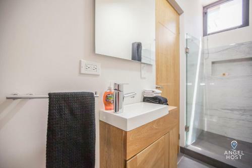 New Oceanview Rooftop Townhome With Pool Onsite Steps To Beach
