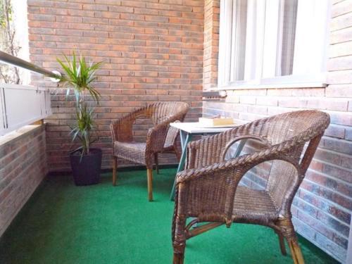 Dflat Escultor Madrid Apartments