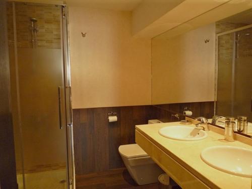 Dflat Escultor Madrid Apartments