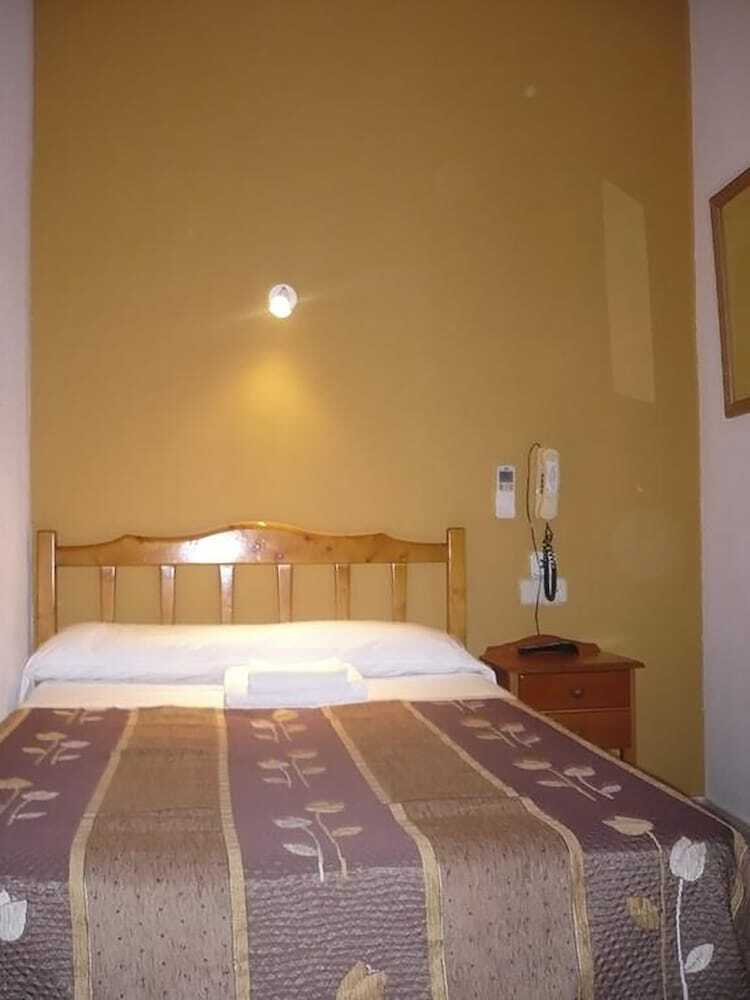 Hostal Fuencarral Kryse
