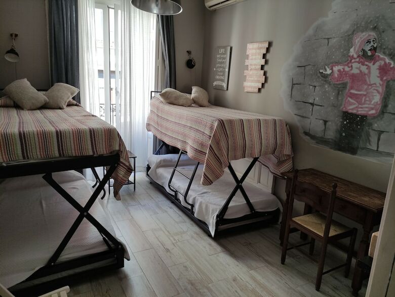 Hostal Hispalense