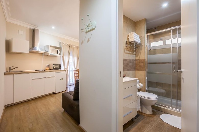 Hob Apartment