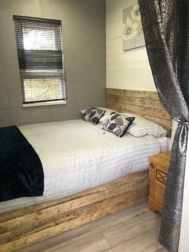 Gracelands Glamping Lodge 1