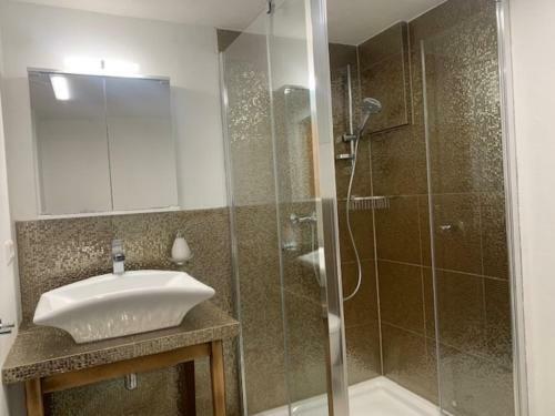 Apartamento Goldene Mooskugel