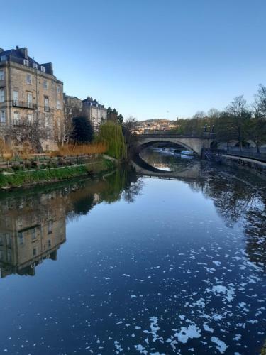 Pulteney Road Apartment