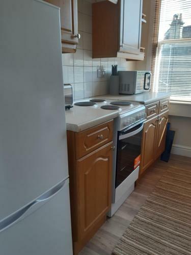 Pulteney Road Apartment