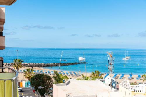 Apartamento 17 Los Cristianos Central By The Beach ,wifi