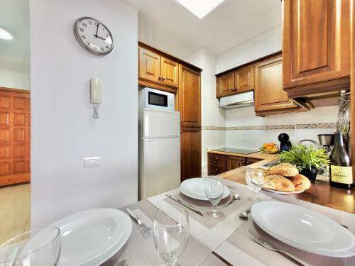 Sunbeach Apartment
