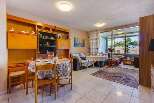 Apartment Jacaranda Las Americas