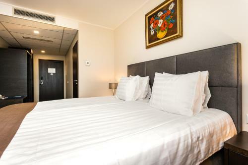 Adoryal Hotell