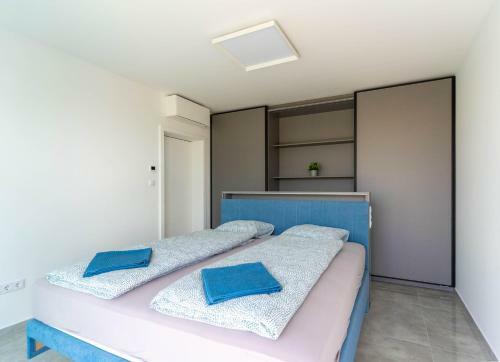 Lake Apartment
