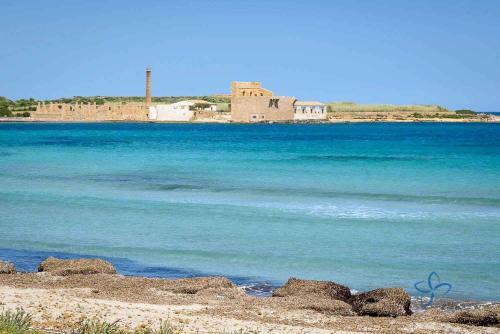 Maravola Home On The Beach, Parking & Wifi